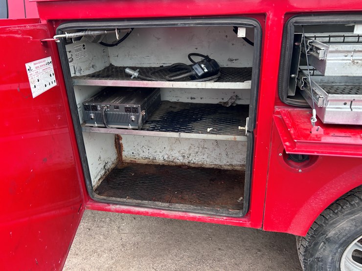 2003-gmc-3500-image-29