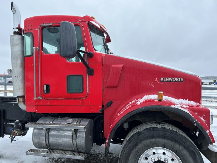 2007-kenworth-w900-image-11