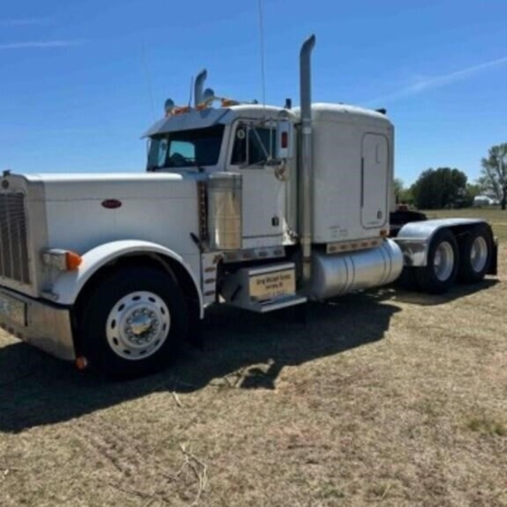 1989 PETERBILT 379