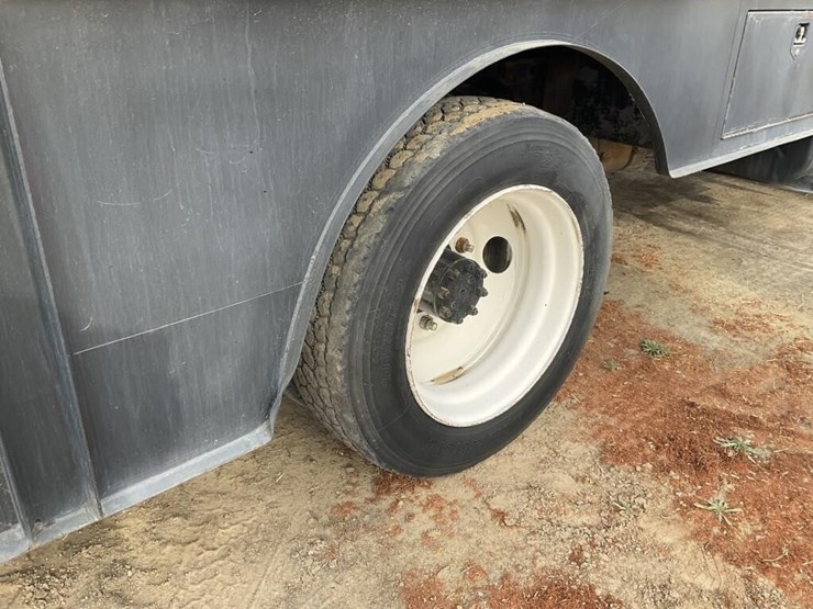 1987-international-s1700-image-22