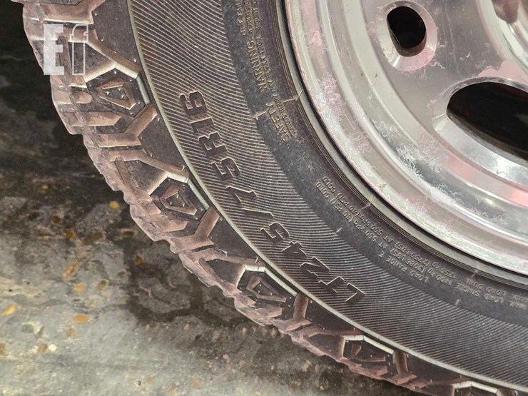 2007-chevrolet-3500hd-image-23