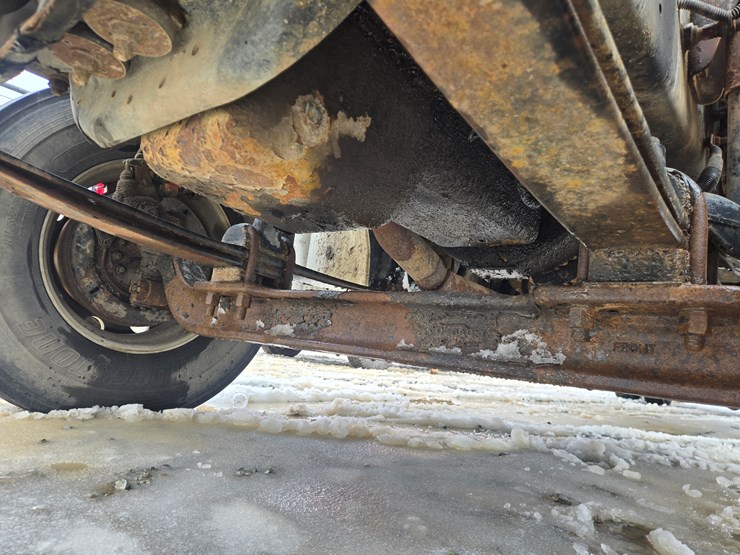 2001-massey-ferguson-8-image-52