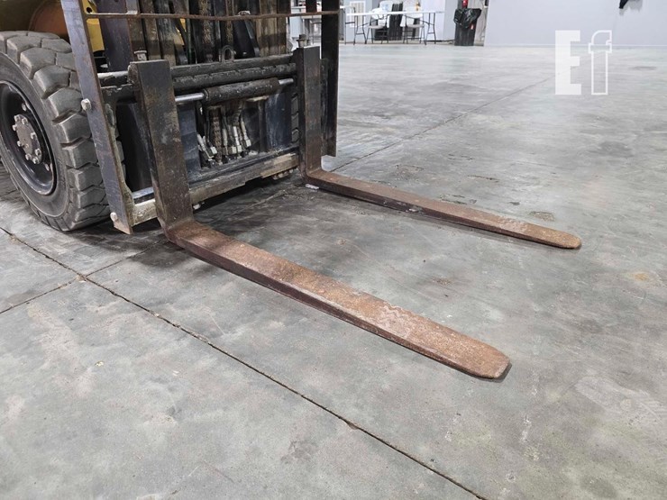 2018-caterpillar-gp25n-image-10