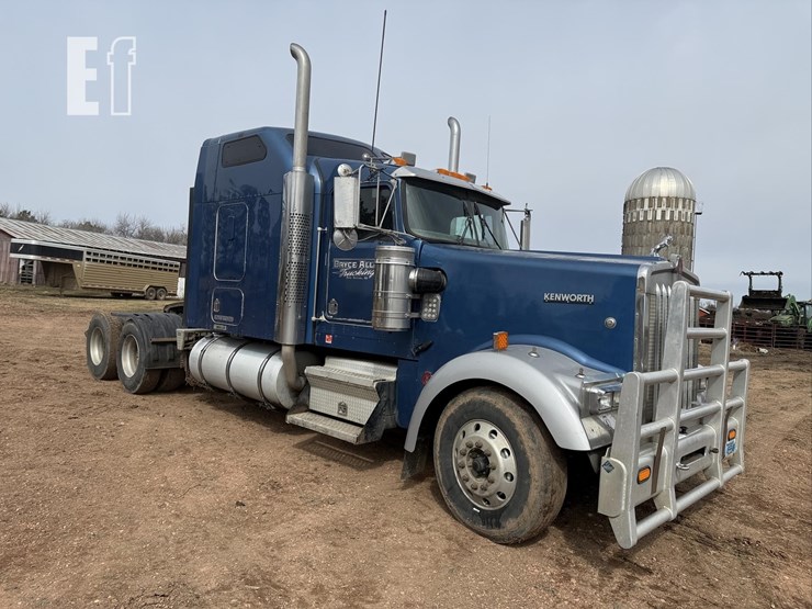 2005-kenworth-w900-image-7