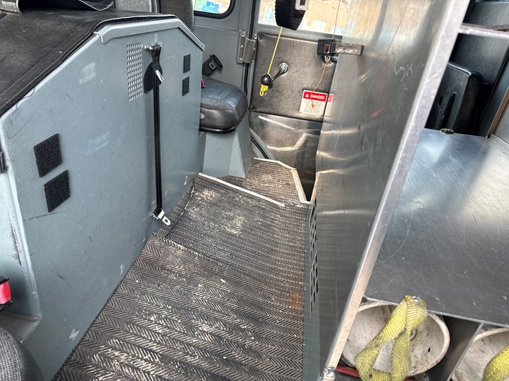 1998-massey-ferguson-8-image-65