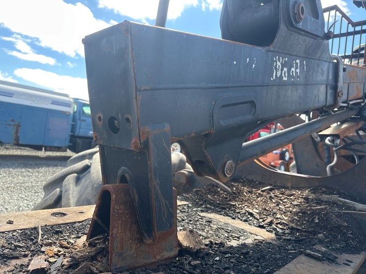 deere-1110e-image-60