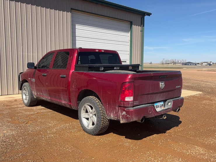 2014-dodge-1500-image-5