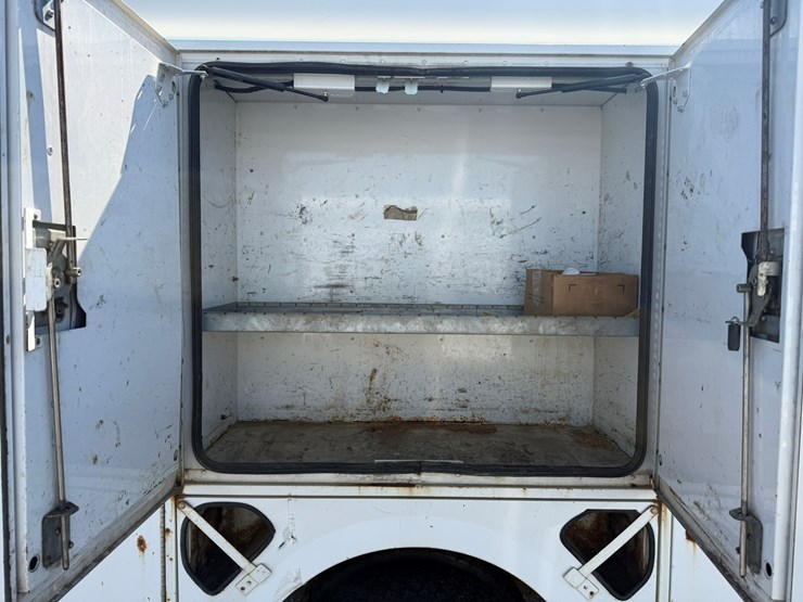 #1060-•-2015-ram-5500-heavy-duty-service-truck-image-22