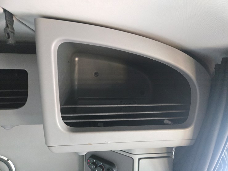 peterbilt-579-image-89