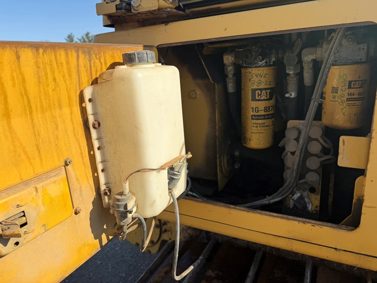 caterpillar-d5g-lgp-image-28