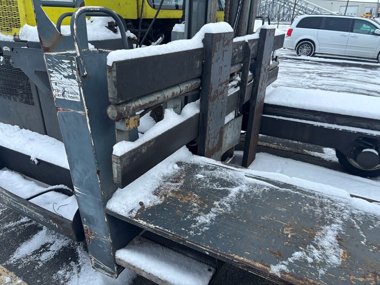 #1869-•-2012-combilift-cl-8011-multi-directional-forklift-image-48