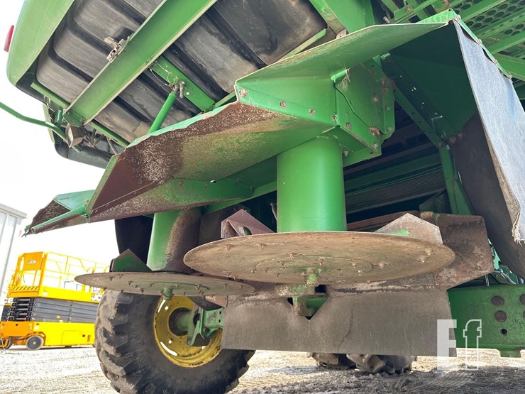 2000-john-deere-9750-sts-image-13