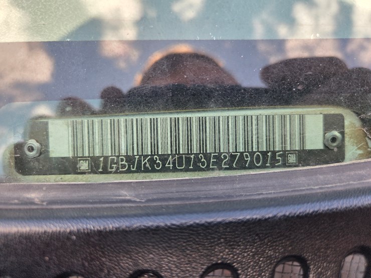 2003-chevrolet-3500-image-60