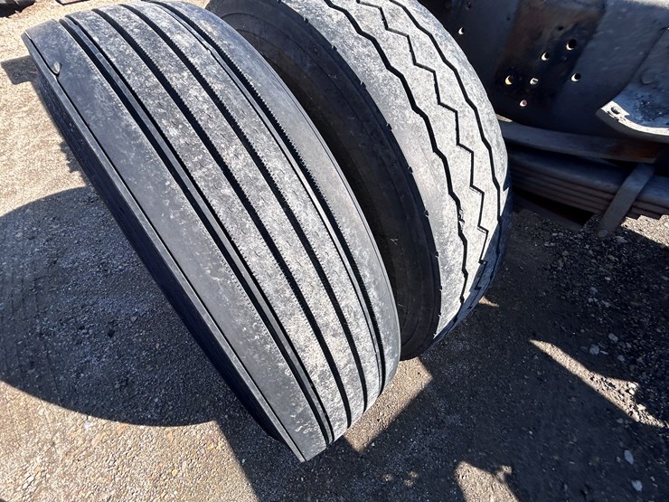 #1694-•-2004-isuzu-cab-and-chassis-image-59