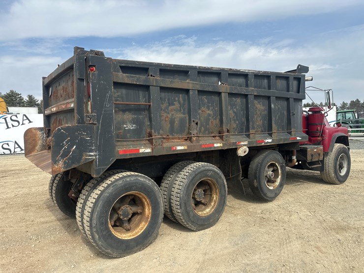 1986-mack-dm686s-image-5