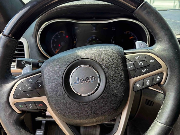 2015-jeep-grand-cherokee-image-17