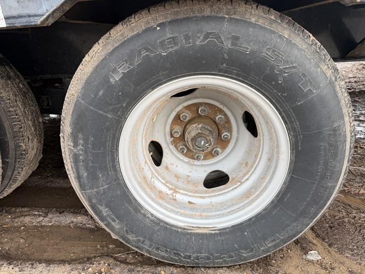 2024-massey-ferguson-8-image-14