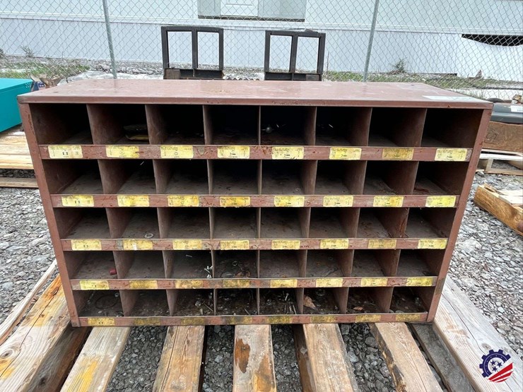 steel-nuts-&-bolts-organizer-shelf-image-8