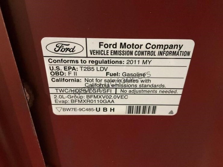 2011-ford-focus-se-sdn-image-12