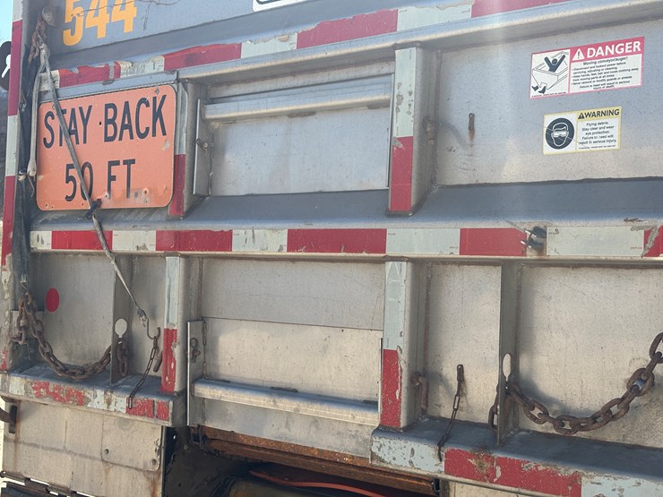 2006-international-7600-image-59