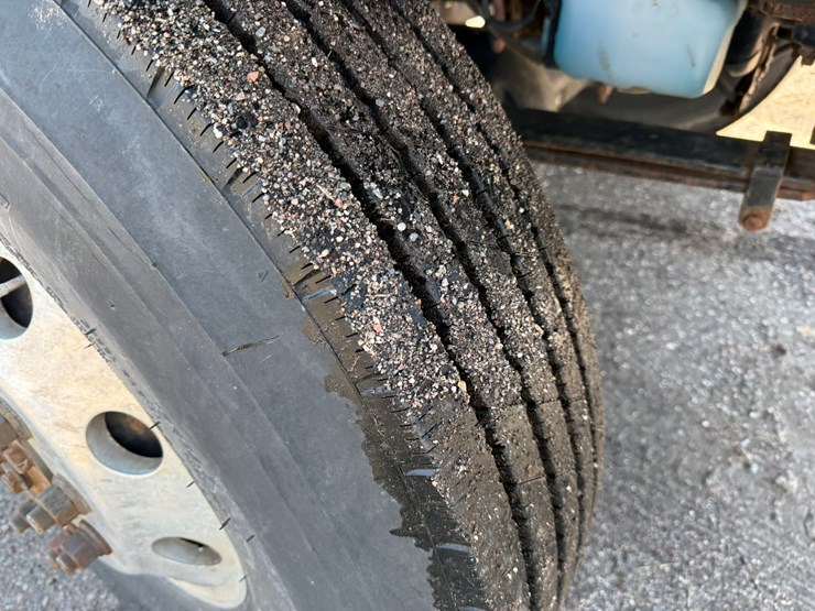 #1070-•-2012-freightliner-boom/crane-truck-image-58