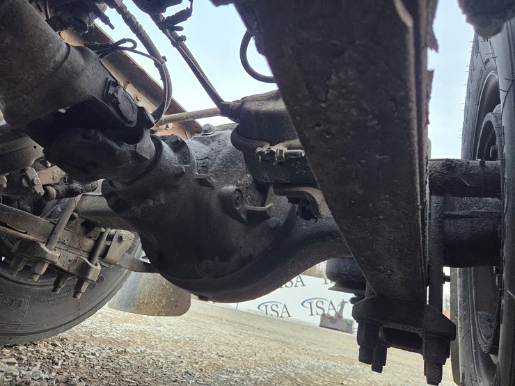 2005-caterpillar-c13-image-34