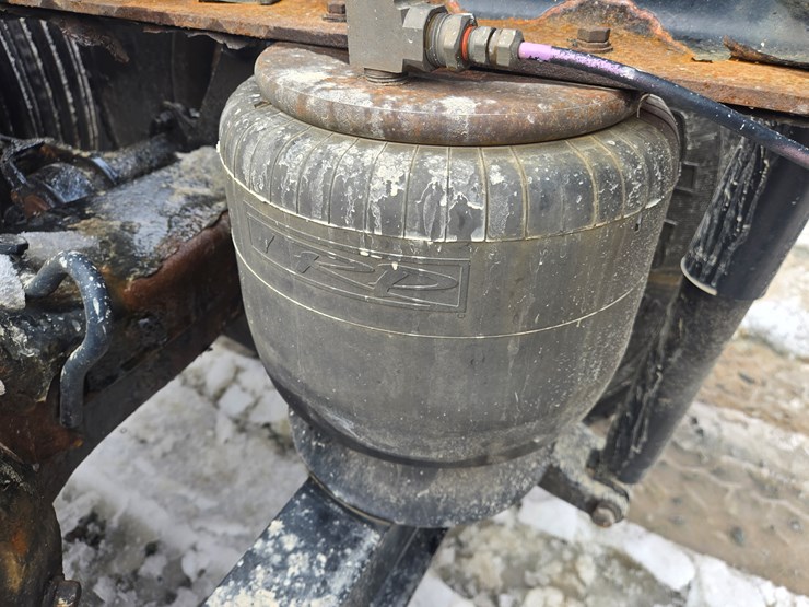 peterbilt-579-image-42