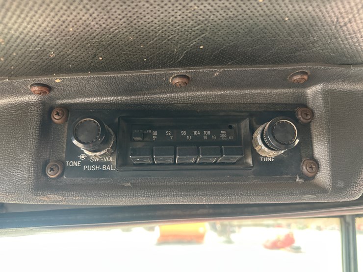 1986-mack-dm686s-image-34