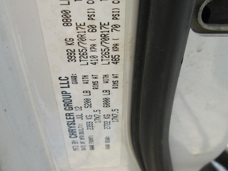 2012-dodge-2500-image-36