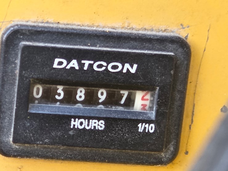 massey-ferguson-8-image-54