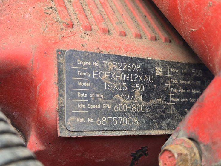 2014-massey-ferguson-8-image-47