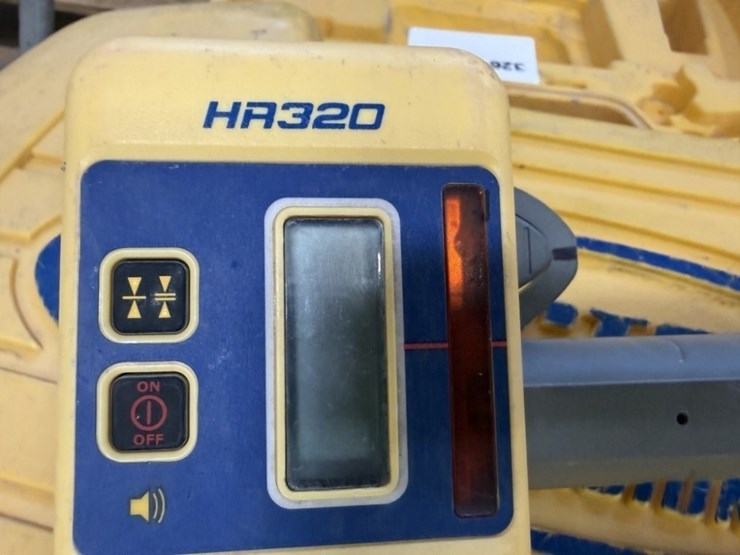 spectra-precison-ll300n-laser-level-image-7