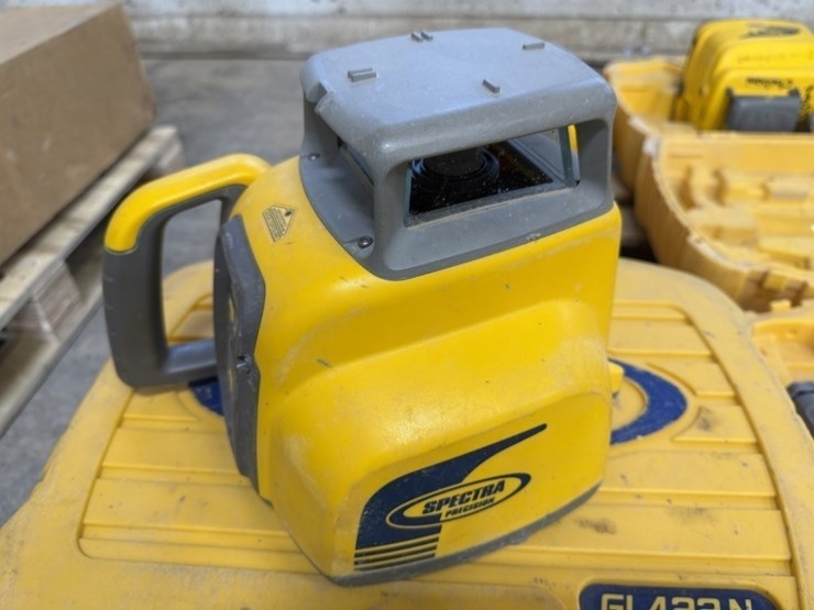 spectra-precision-gl422n-laser-level-image-3