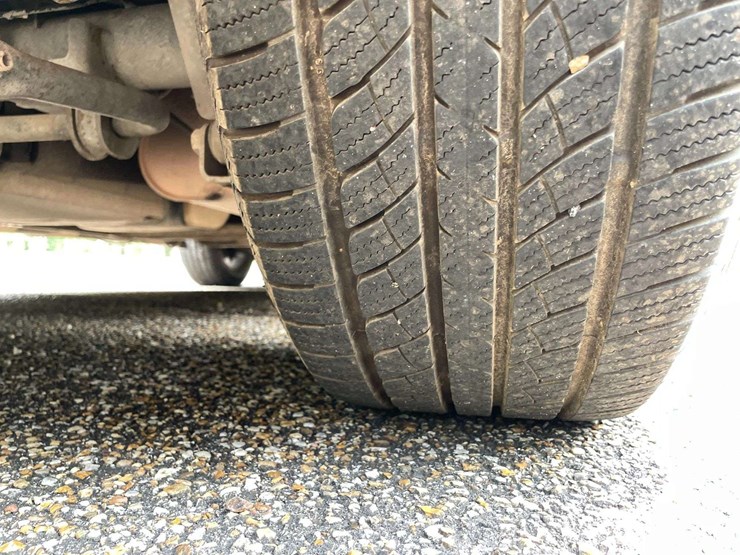 2012-chevrolet-tahoe-image-22