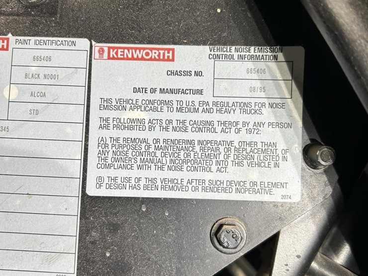 1996-kenworth-t600-image-28