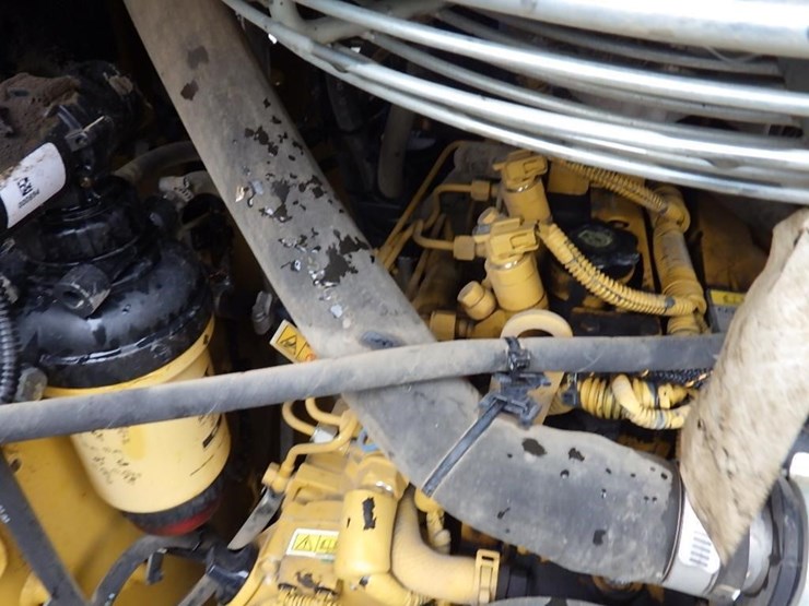 2020-caterpillar-226d3-image-10