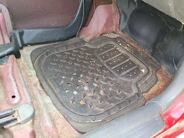 2000-chevrolet-tracker-image-40