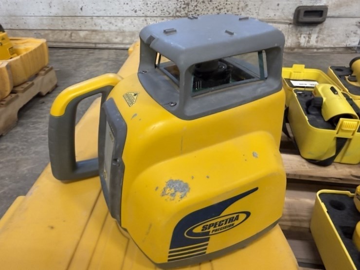 spectra-precision-ll300n-laser-level-image-4