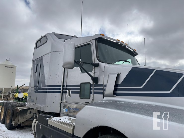 1998-kenworth-t600-image-3