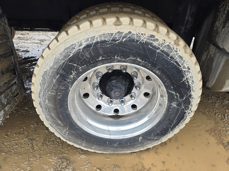 massey-ferguson-8-image-145