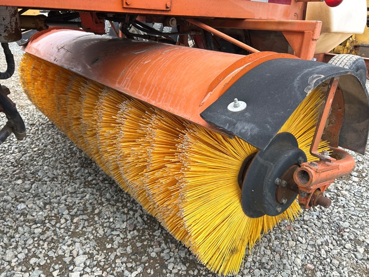 broce-rj350-image-13