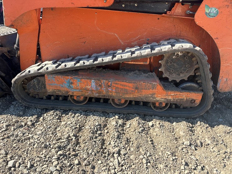 2020-gehl-rt105-image-54