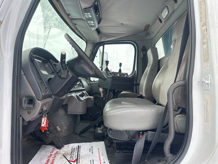 2009-caterpillar-c13-image-34