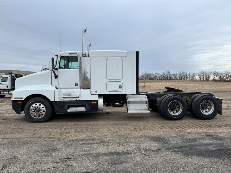 1995-kenworth-t600-image-2