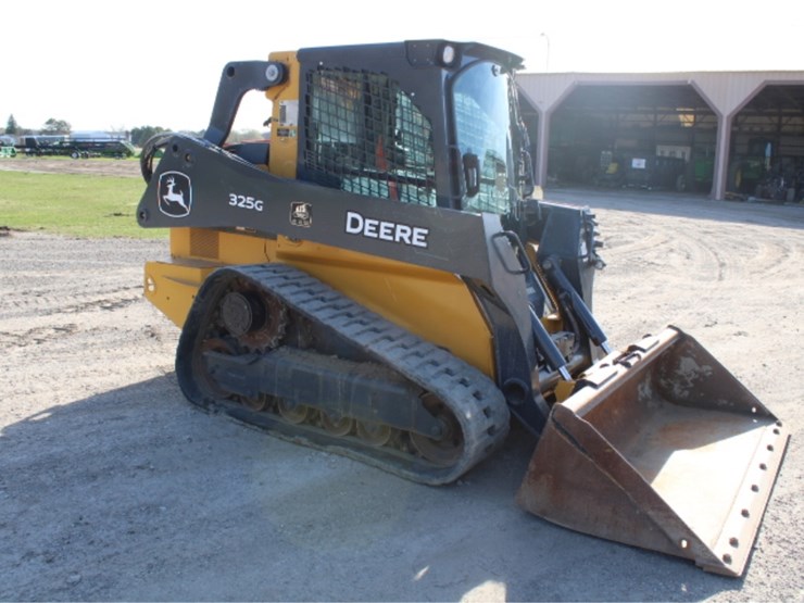 2022-john-deere-325-image-11