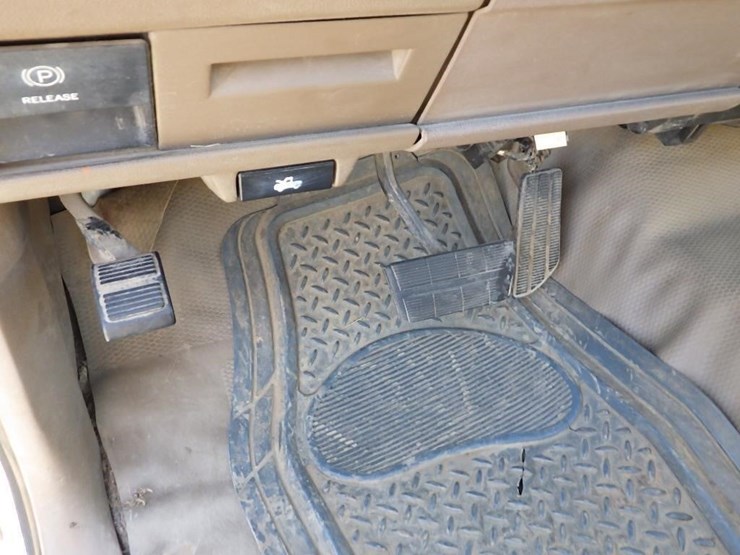 1994-chevrolet-3500-image-26