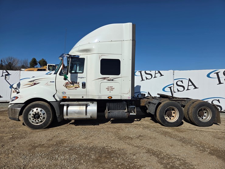 2013-international-prostar-image-2