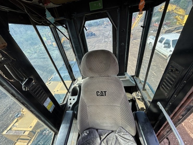 caterpillar-330c-image-34