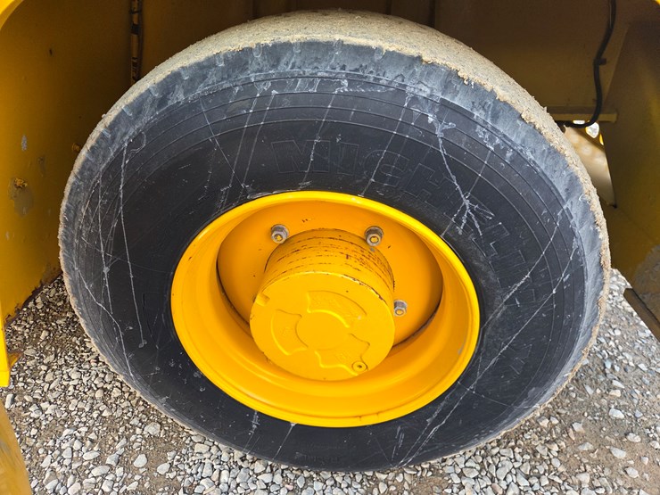 massey-ferguson-8-image-61