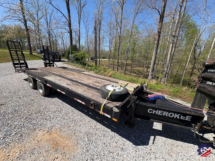 1998-cherokee-r20-20+5-dual-t/a-tag-trailer-image-12